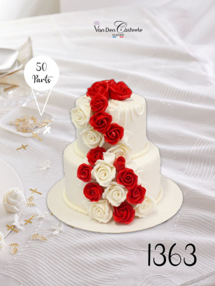 gateau roses rouge et blanche en cascade